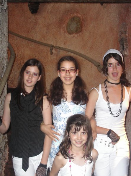 Joyeuse troupe, les filles 2