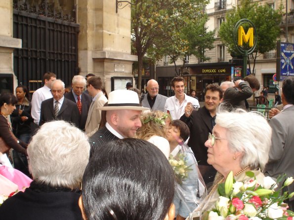 devant la mairie 2